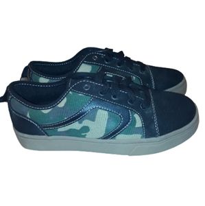 Boy 6 Camouflage print causal comfort shoe sneaker
